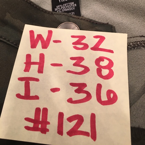 Camouflage Skinny Jeans BNWOT - Picture 2 of 5